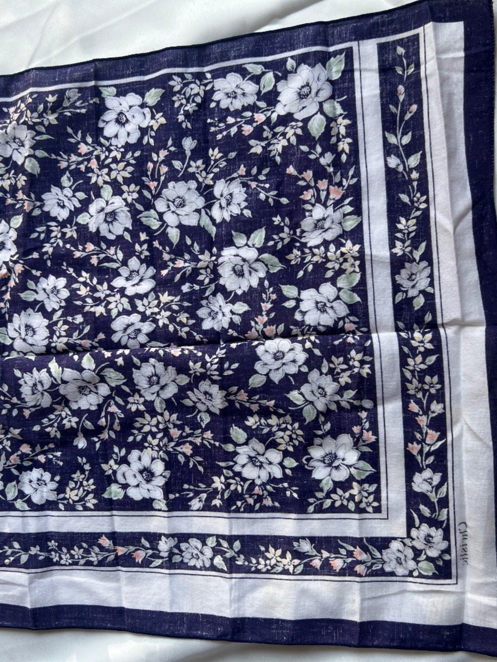 Handkerchief - Picture 3 of 3